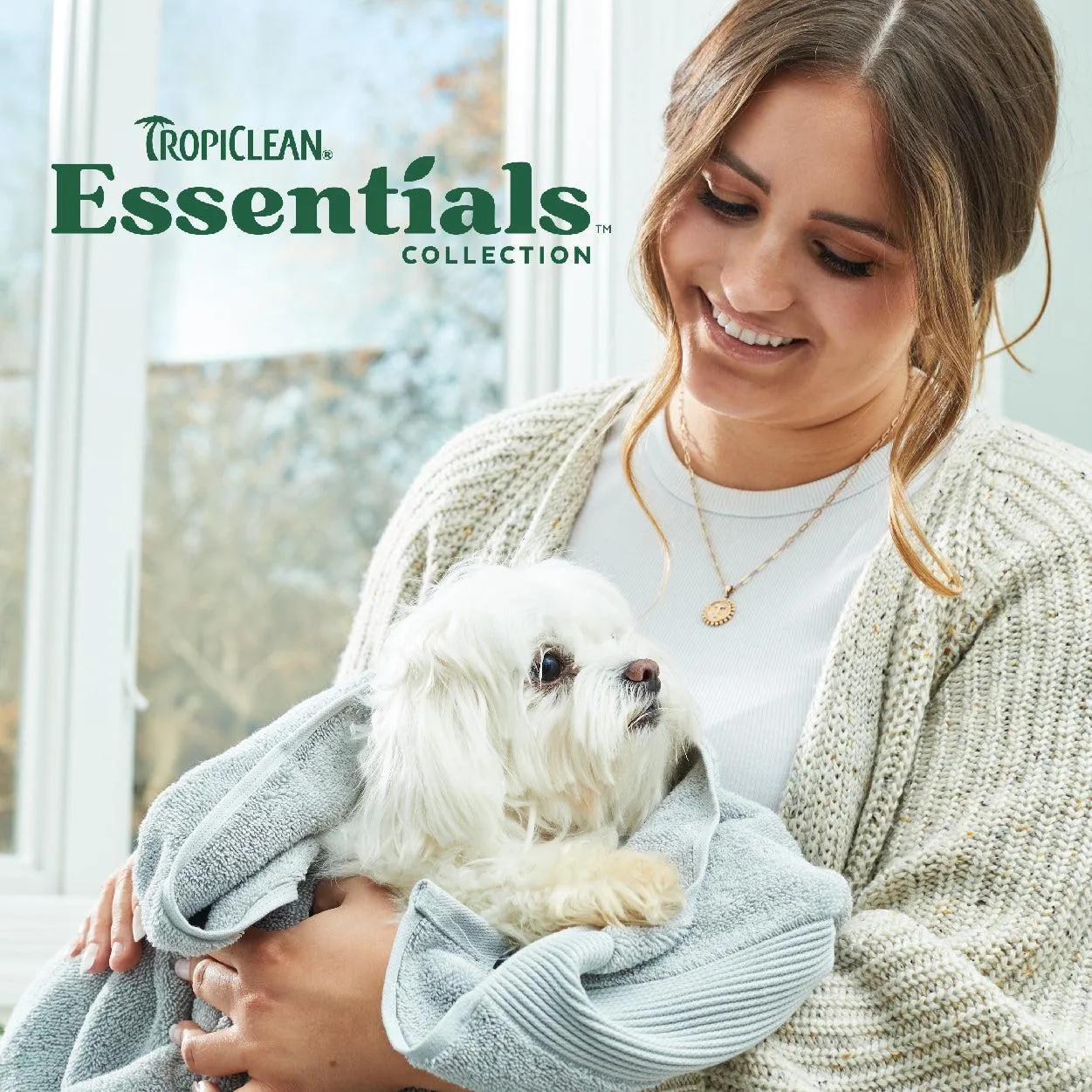 Tropiclean Essentials- Shea Butter Soothing Shampoo for Dogs, Puppies and Cats